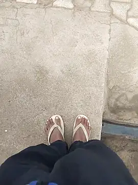 INTERNATIONAL0001 online show from 12.15.25