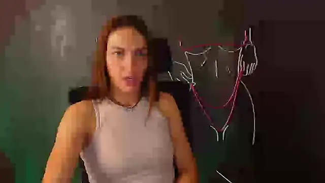 Snapshot of Aurora_Loveu chatting on 10.06.25 Aurora Loveu online show from 10.06.25