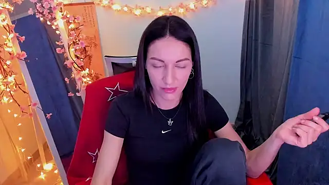 Aurora Loveu online show from 03.06.26