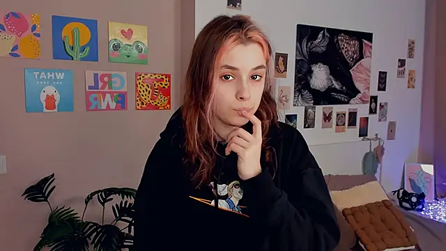 Snapshot of VedaSchulz chatting on 03.03.26 VedaSchulz online show from 03.03.26