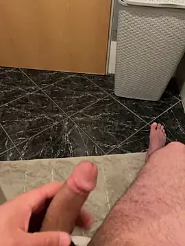 Snapshot of geilheit12 chatting on 11.13.25 geilheit12 online show from 11.13.25