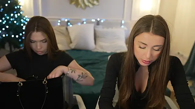 Luna secretgirl online show from 12.19.25