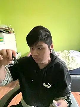 Snapshot of Kingpowerlittel chatting on 09.29.25 Kingpowerlittel online show from 09.29.25