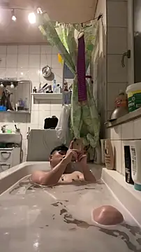 Kingpowerlittel online show from 12.04.25