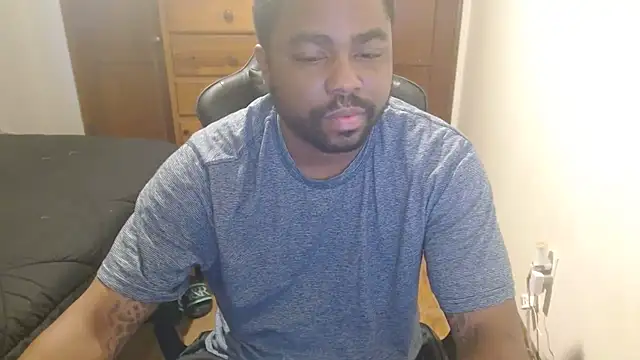 Breadwinnah online show from 10.27.25