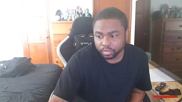 Breadwinnah online show from 12.19.25