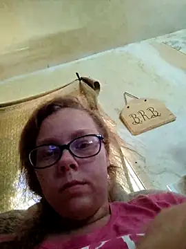 Snapshot of countrymomma chatting on 09.08.25 countrymomma online show from 09.08.25