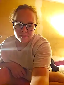 Snapshot of countrymomma chatting on 09.19.25 countrymomma online show from 09.19.25