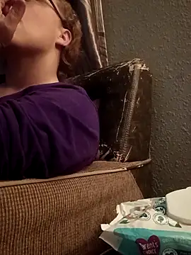 Snapshot of countrymomma chatting on 12.16.25 countrymomma online show from 12.16.25