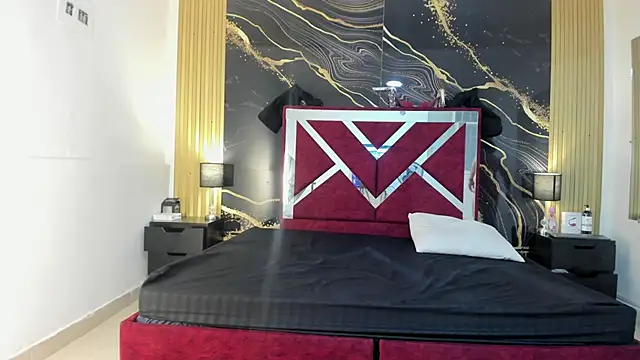 VioletRose as online show from 11.09.25