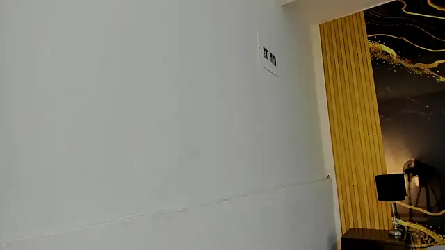 VioletRose as online show from 01.05.26