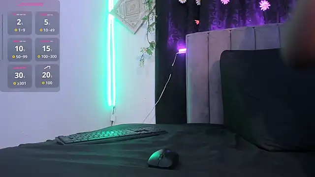 AkiraStone  online show from 09.11.25