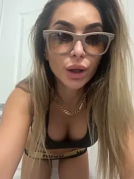 KaseyQuinn  online show from 09.09.25