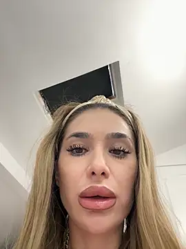 KaseyQuinn  online show from 10.09.25