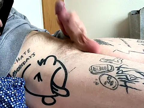 Snapshot of felicks1 chatting on 09.29.25 felicks1 online show from 09.29.25