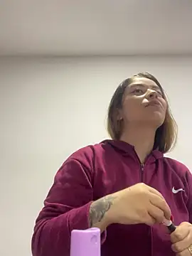 CharlotteBrownn  online show from 02.22.26