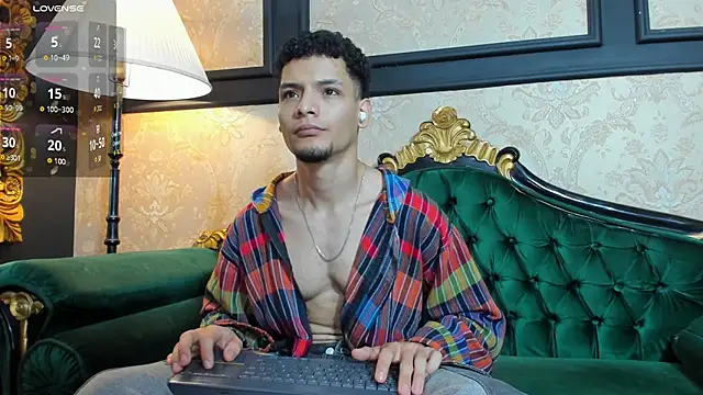 AlessandroKiing online show from 04.08.26