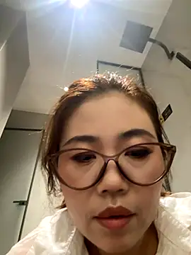 Snapshot of feifei_521 chatting on 09.19.25 feifei 521 online show from 09.19.25