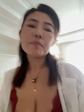 Snapshot of feifei_521 chatting on 11.25.25 feifei 521 online show from 11.25.25