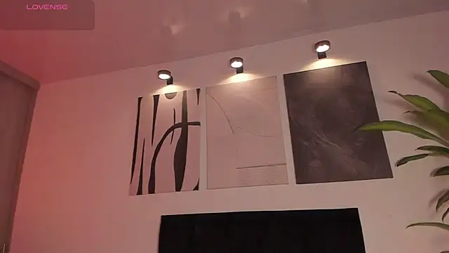 izzyvega   online show from 02.06.26