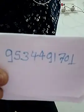 Snapshot of rani8008 chatting on 06.19.26 rani8008 online show from 06.19.26
