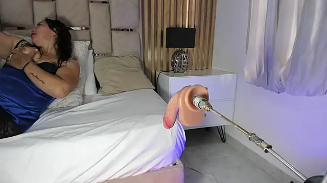 Snapshot of Luna_Naughty1 chatting on 10.04.25 Luna Naughty1 online show from 10.04.25