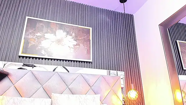 Snapshot of Luna_Naughty1 chatting on 10.15.25 Luna Naughty1 online show from 10.15.25