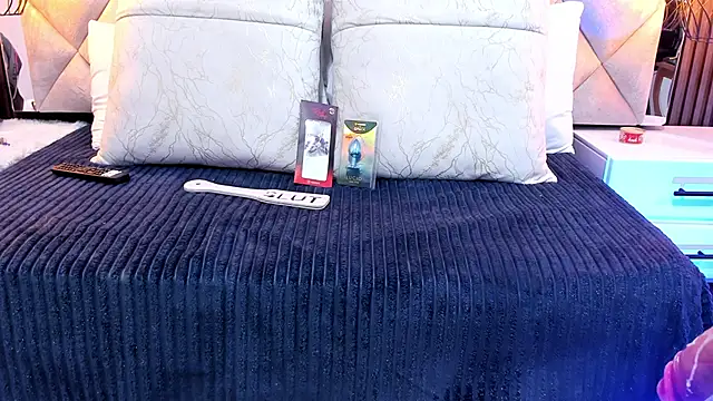 Snapshot of Luna_Naughty1 chatting on 10.16.25 Luna Naughty1 online show from 10.16.25