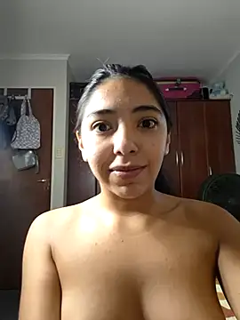 Snapshot of missapril0101 chatting on 04.03.26 missapril0101 online show from 04.03.26