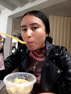 Venus Rivers online show from 12.04.25