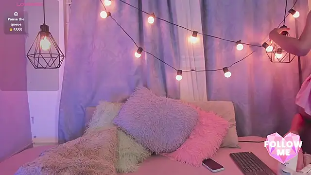 Snapshot of Matias_skinny chatting on 12.02.25 Matias skinny online show from 12.02.25