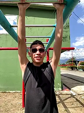 elfernh online show from 12.16.25