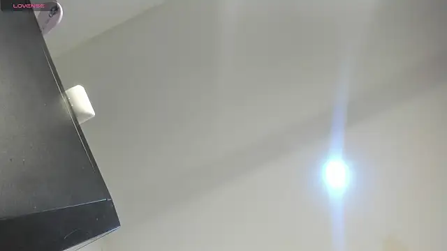 Snapshot of katitahotcam_ass chatting on 11.03.25 katitahotcam ass online show from 11.03.25