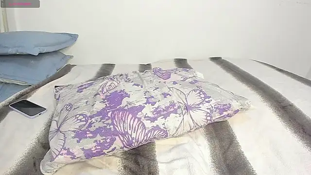 Snapshot of katitahotcam_ass chatting on 11.11.25 katitahotcam ass online show from 11.11.25