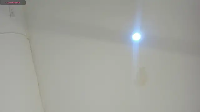 Snapshot of katitahotcam_ass chatting on 11.30.25 katitahotcam ass online show from 11.30.25