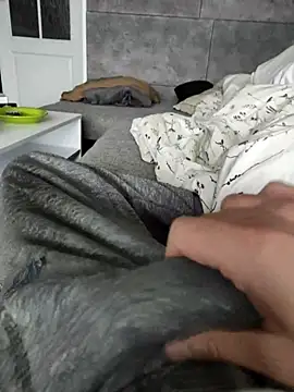 Snapshot of hansvonerotic1 chatting on 11.29.25 hansvonerotic1 online show from 11.29.25