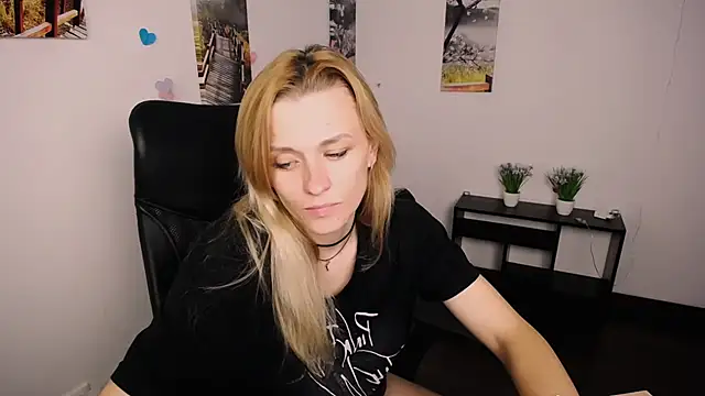 PeppyMia online show from 10.03.25