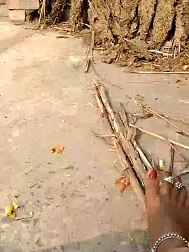 Snapshot of SHABNAM_G chatting on 12.02.25 SHABNAM G online show from 12.02.25