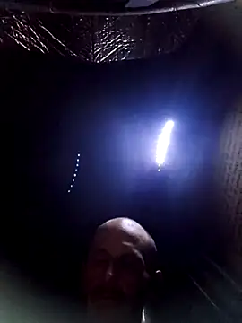 Romance32 online show from 10.24.25