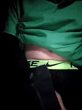 Romance32 online show from 11.22.25