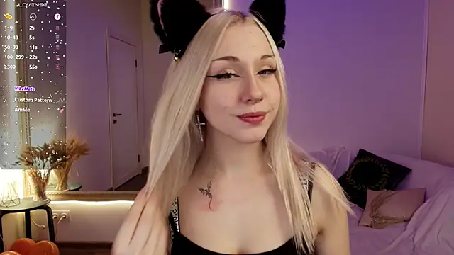 Snapshot of CatEyePro chatting on 11.29.25 CatEyePro online show from 11.29.25