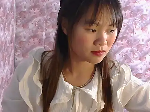 Snapshot of Sisi_dy01 chatting on 11.04.25 Sisi dy01 online show from 11.04.25