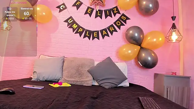 MayteLiu  online show from 09.26.25