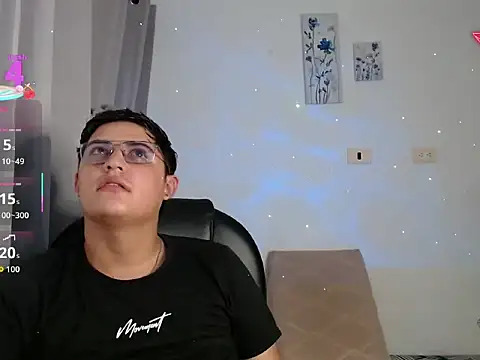 Snapshot of yesitwink_ chatting on 03.11.26 yesitwink online show from 03.11.26