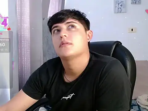 Snapshot of yesitwink_ chatting on 03.11.26 yesitwink online show from 03.11.26