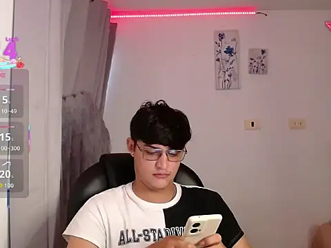 yesitwink  online show from 03.16.26