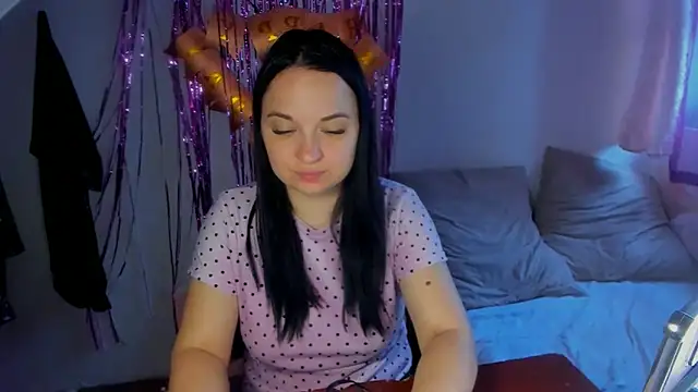 VoxxAura online show from 09.28.25