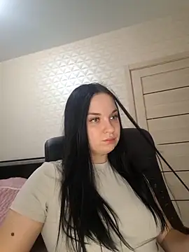 VoxxAura online show from 12.04.25