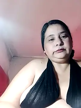 Ayma1983 online show from 11.13.25