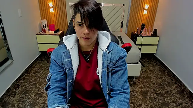 KAROLLJONES1 online show from 02.06.26